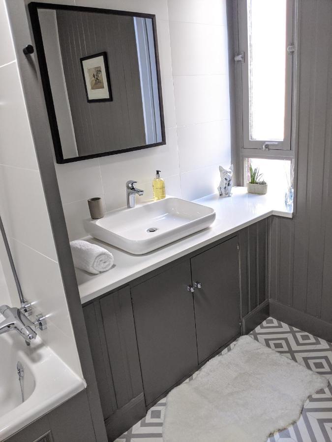 Central Hawick Spacious Stylish Flat With Log Burner Luaran gambar